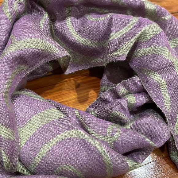 Purple and Green Swirled Scarf - Picture 2 of 2
